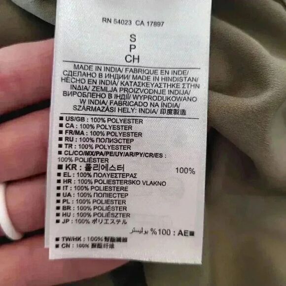 Banana Republic Women's Khaki Green Polyester Long Sleeve V-Neck Shirt w Gold Zi - Picture 4 of 9